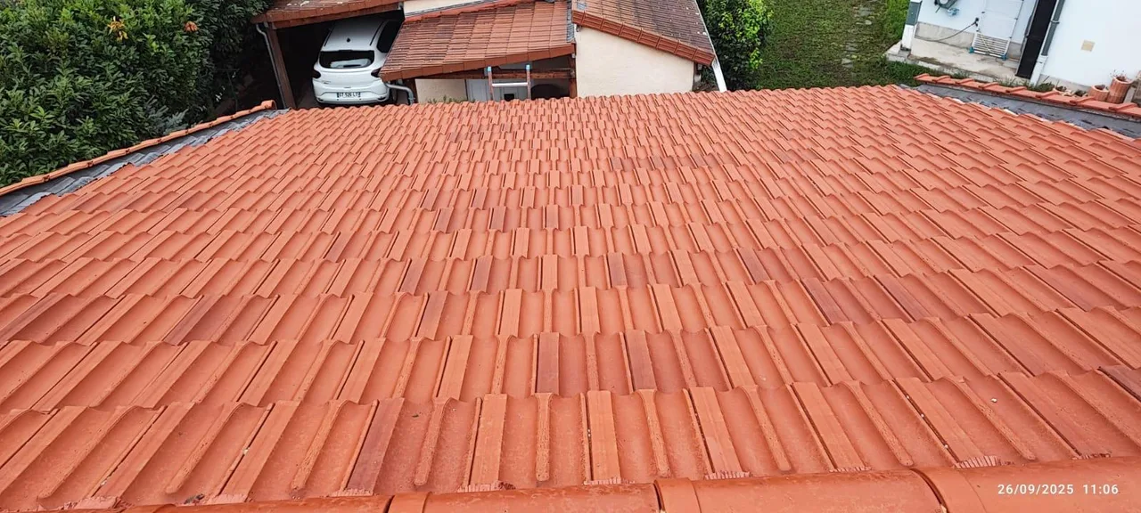 Toiture rénovée par Toit des Dômes à Clermont-Ferrand (10) — vue d'ensemble