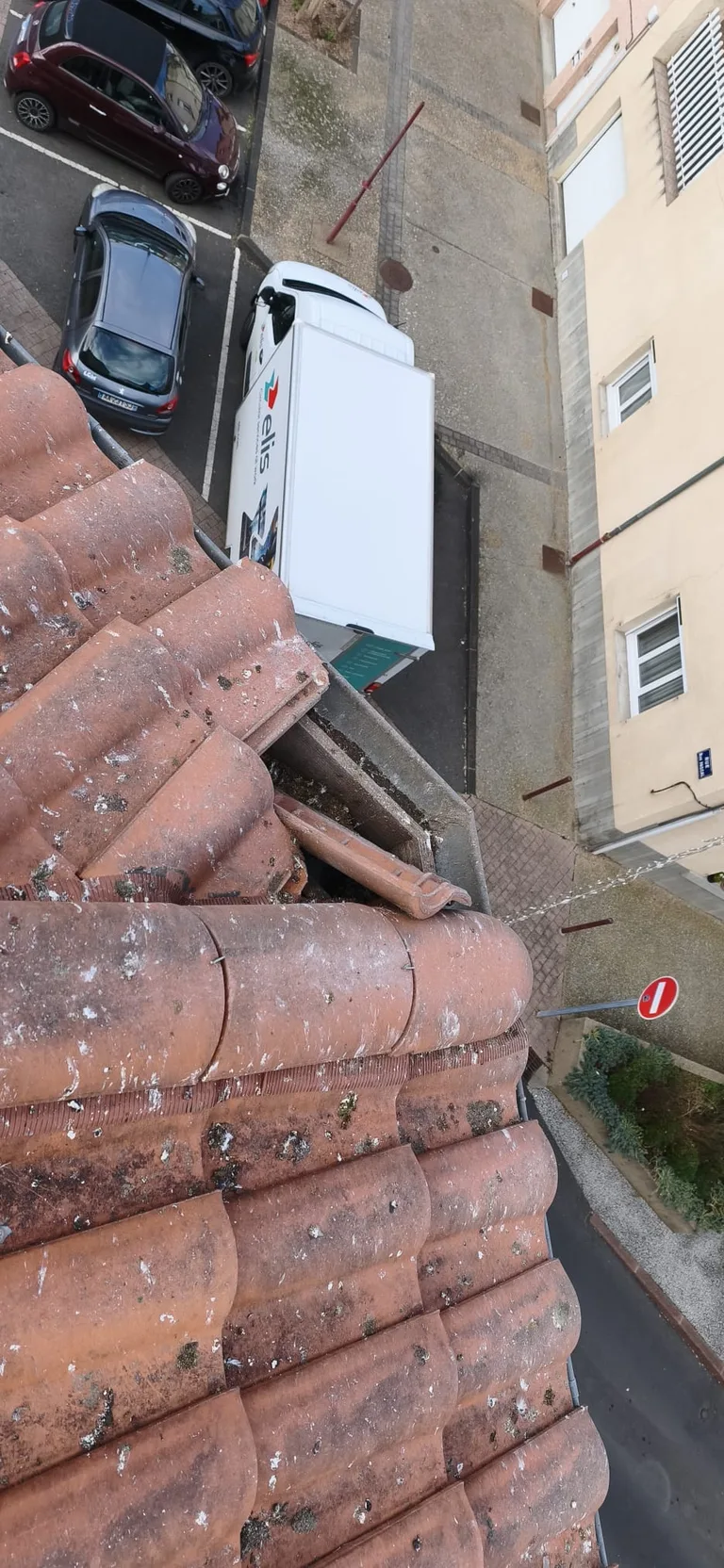 Toiture rénovée par Toit des Dômes à Clermont-Ferrand (75) — vue rapprochée