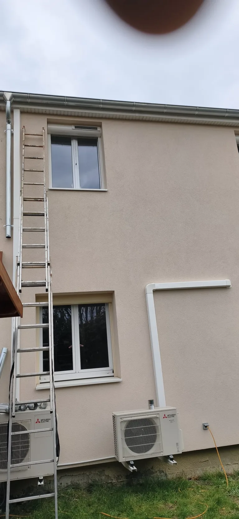 Toiture rénovée par Toit des Dômes à Clermont-Ferrand (76) — vue rapprochée