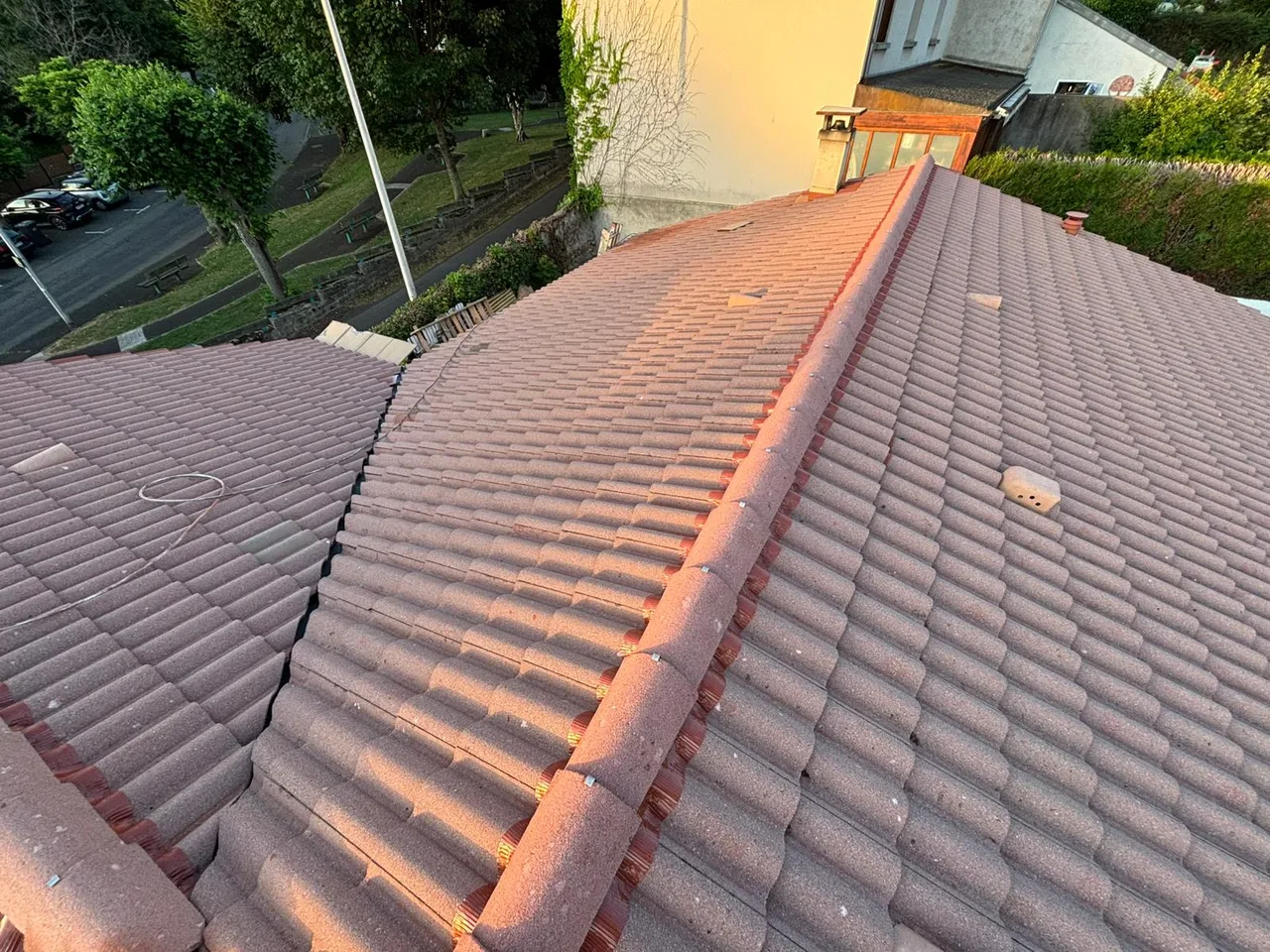 Toiture rénovée par Toit des Dômes à Clermont-Ferrand (101) — vue d'ensemble